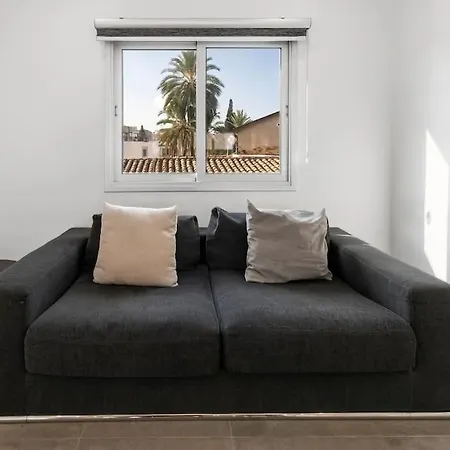 Apartmán Glabur - The Luxurious 3 Bdr - Cozy Newly Renovated, Nicosia Agios Dhometios