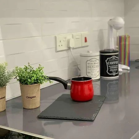Apartmán Glabur - The Luxurious 3 Bdr - Cozy Newly Renovated, Nicosia