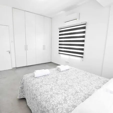Apartmán Glabur - The Luxurious 3 Bdr - Cozy Newly Renovated, Nicosia *