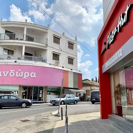 Apartmán Glabur - The Luxurious 3 Bdr - Cozy Newly Renovated, Nicosia Agios Dhometios